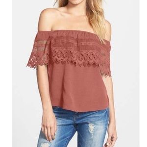 Off the shoulder Socialite Top